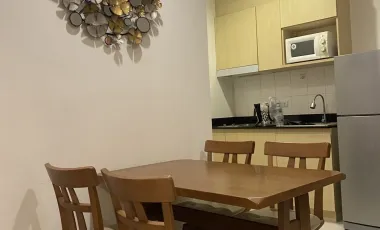 Аренда 2 спальни кондо в Пхра Кханонг, Бангкок