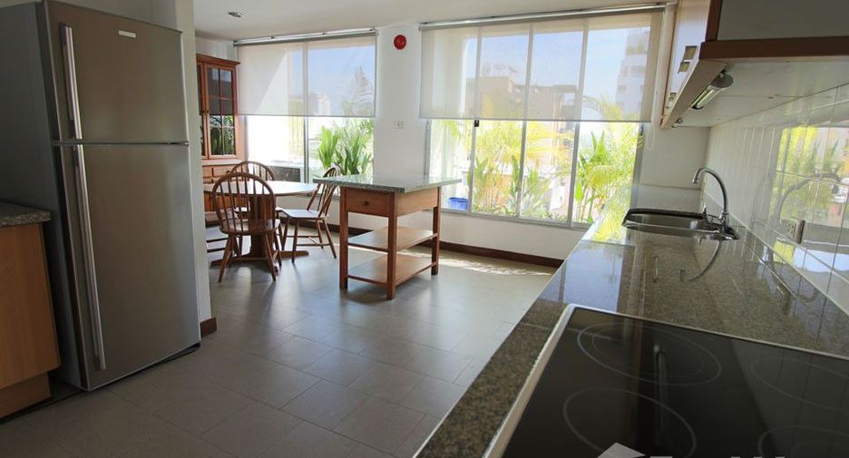 Condo en alquiler de 3 habitaciones en Sathon, Bangkok