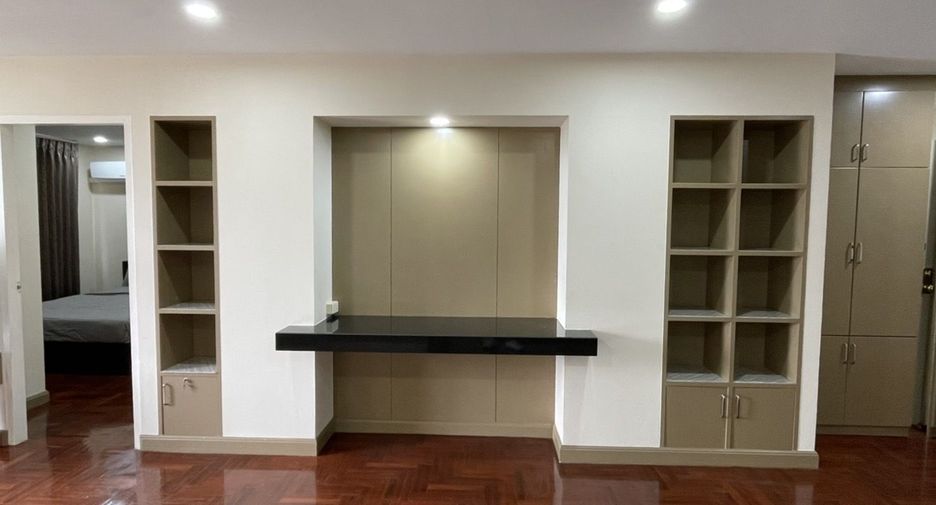 For rent 2 ベッドルーム condo in Yan Nawa, Bangkok