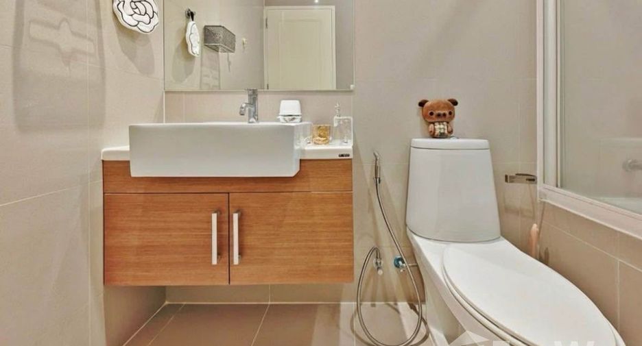 For rent 1 bed condo in Khlong Toei, Bangkok