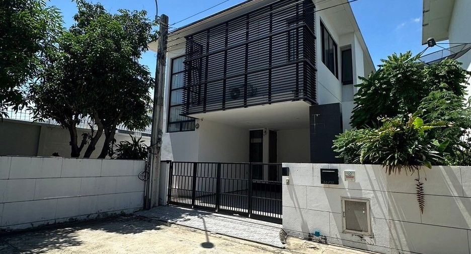 À louer 3 chambres maison à Bang Phli, Samut Prakan