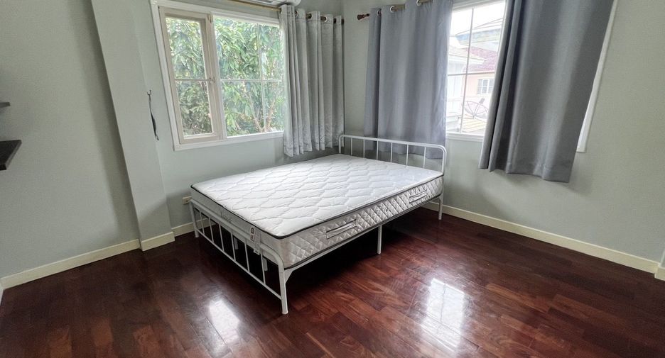 Haus zur Miete mit 4 Zimmer in Mueang Samut Prakan, Samut Prakan