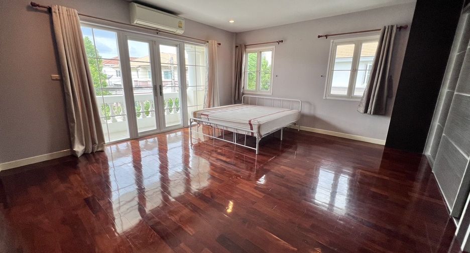 Haus zur Miete mit 4 Zimmer in Mueang Samut Prakan, Samut Prakan