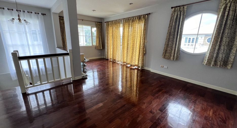 Haus zur Miete mit 4 Zimmer in Mueang Samut Prakan, Samut Prakan