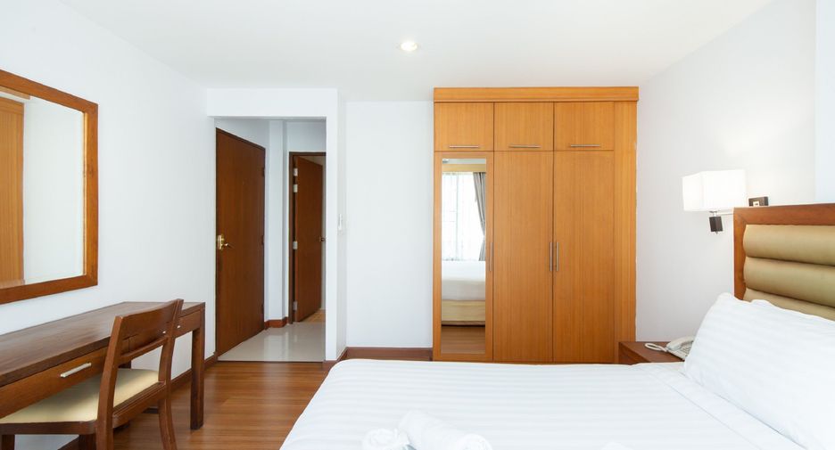 For rent 3 bedrooms apartment in Bang Na, Bangkok