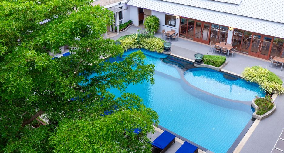 For rent 3 bedrooms apartment in Bang Na, Bangkok