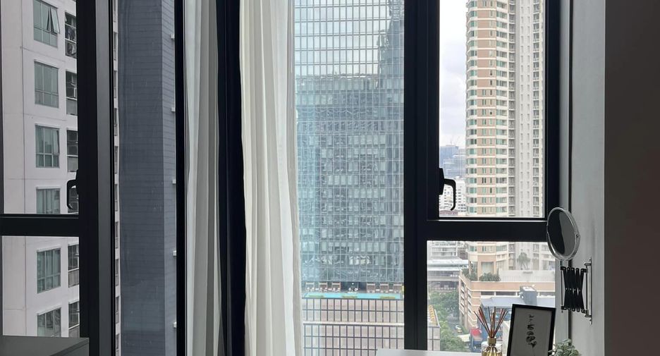 For rent 1 bed condo in Sathon, Bangkok