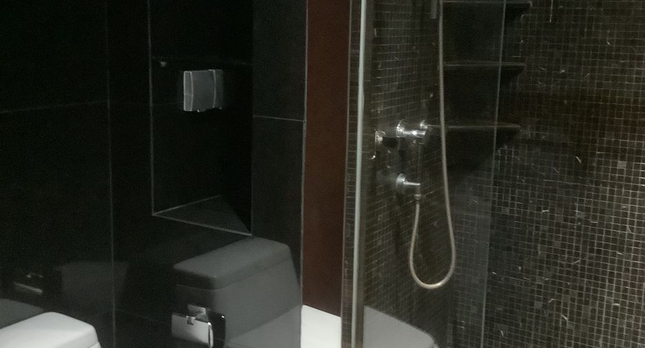 For rent 2 bedrooms condo in Sathon, Bangkok