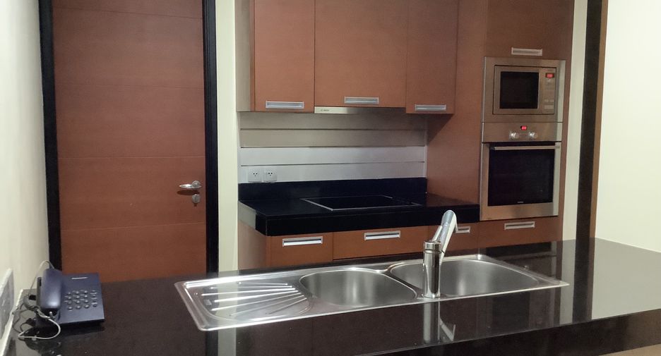 For rent 2 bedrooms condo in Sathon, Bangkok