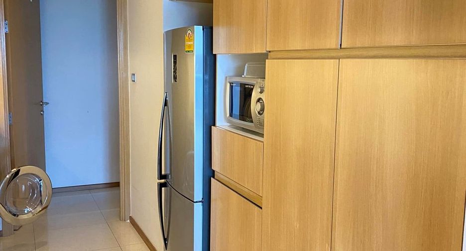 Condo en alquiler de 2 habitaciones en Khlong Toei, Bangkok