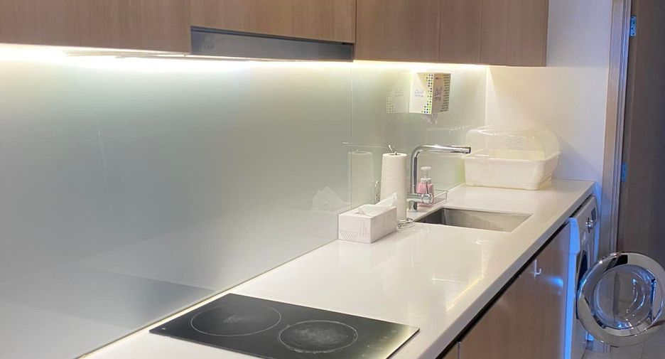 Condo en alquiler de 2 habitaciones en Khlong Toei, Bangkok