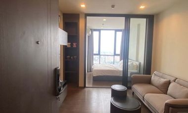 Condo en alquiler de 1 habitaciones en Khlong Toei, Bangkok
