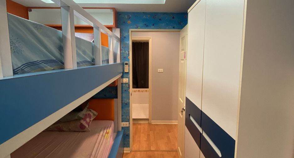 For rent 2 bedrooms condo in Bang Kapi, Bangkok