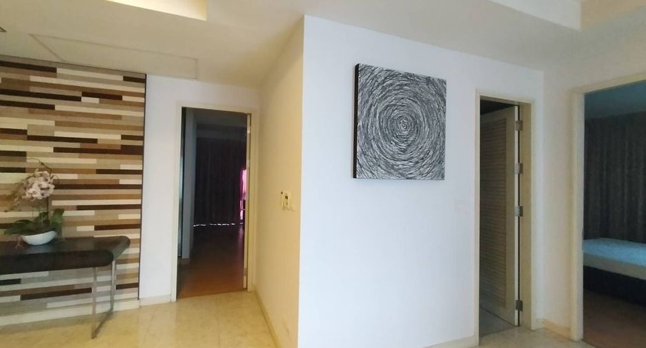 Wohnung zur Miete mit 3 Zimmer in Khlong Toei, Bangkok