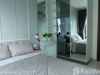 For rent 2 bedrooms condo in Huai Khwang, Bangkok