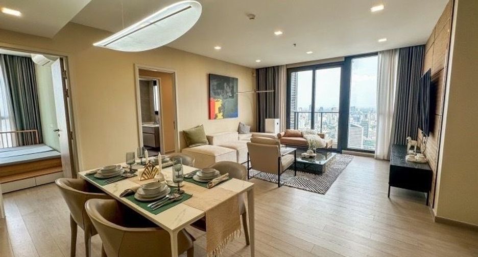 Wohnung zur Miete mit 3 Zimmer in Huai Khwang, Bangkok