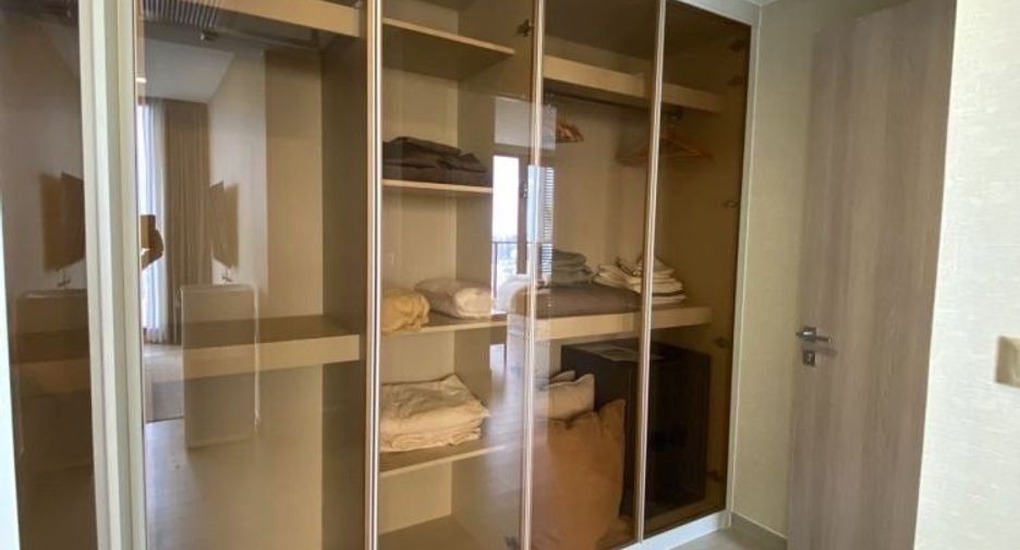 Wohnung zur Miete mit 3 Zimmer in Huai Khwang, Bangkok