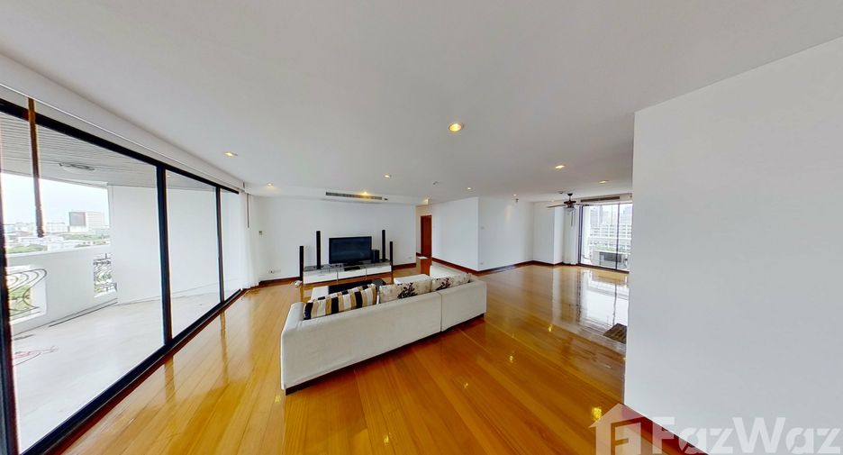For rent 3 bedrooms condo in Watthana, Bangkok