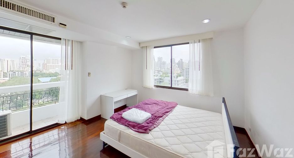 For rent 3 bedrooms condo in Watthana, Bangkok