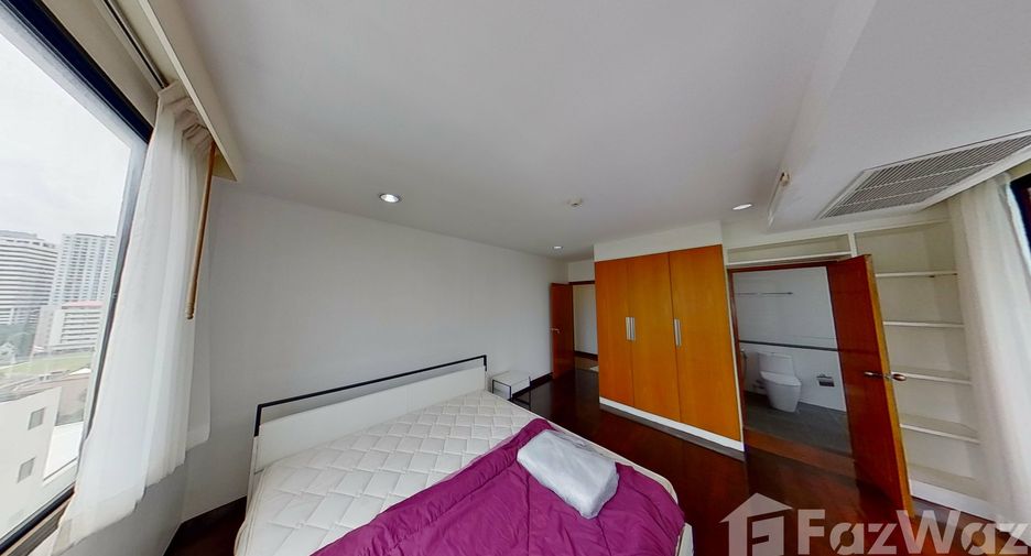 For rent 3 bedrooms condo in Watthana, Bangkok