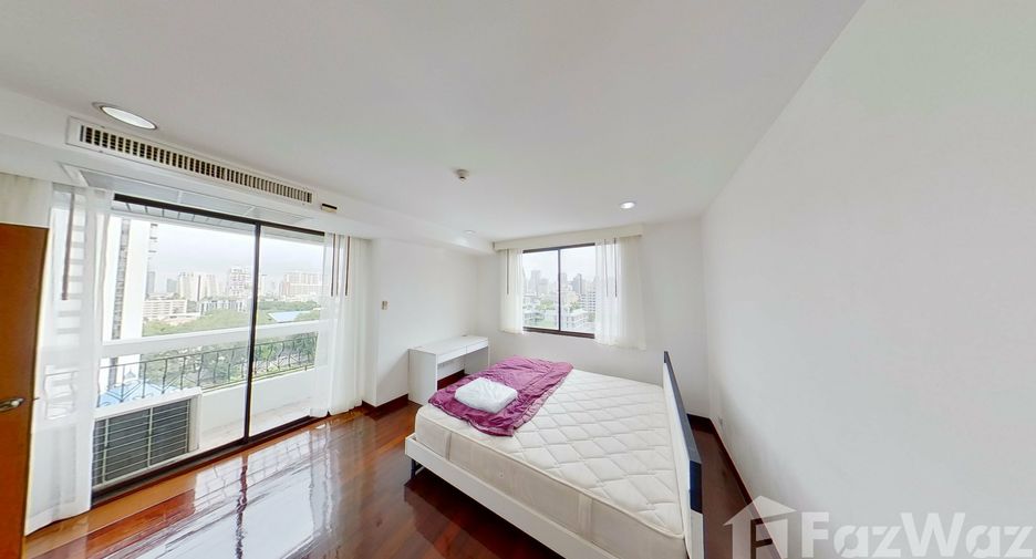 For rent 3 bedrooms condo in Watthana, Bangkok