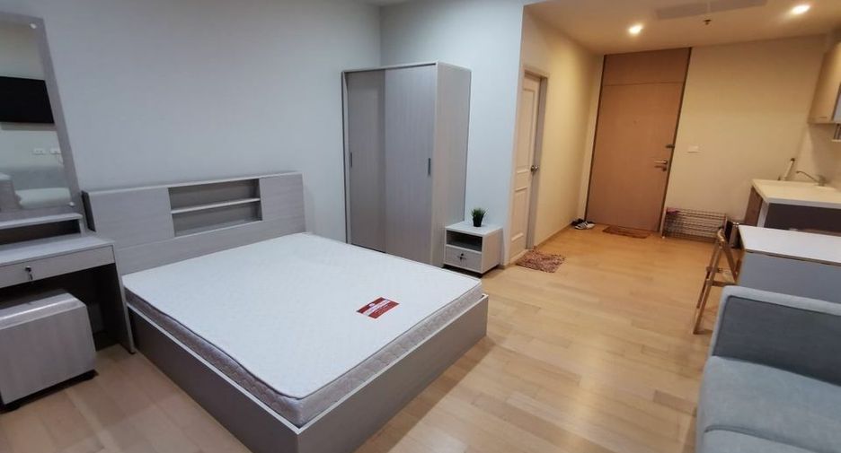 For rent studio condo in Phaya Thai, Bangkok