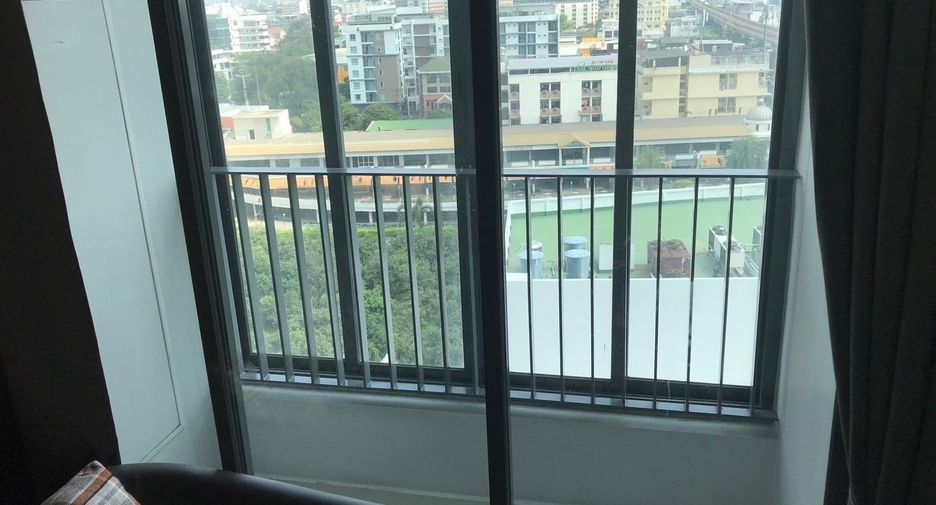 For rent 2 bedrooms condo in Phra Khanong, Bangkok