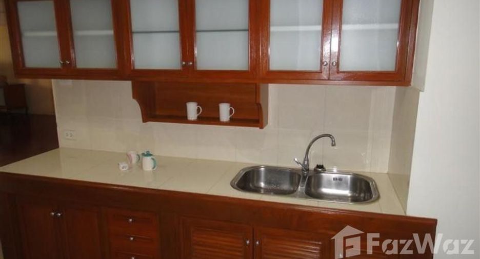 For rent 3 bedrooms condo in Watthana, Bangkok