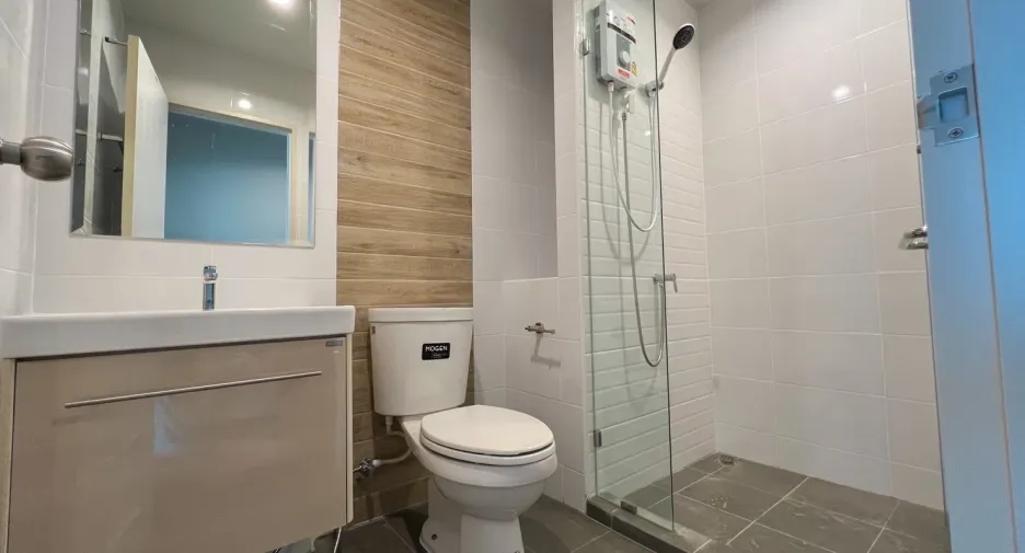 Wohnung zur Miete mit Studio in Thon Buri, Bangkok
