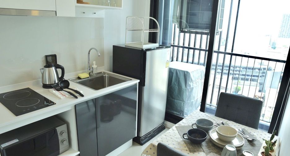 For rent 1 bed condo in Watthana, Bangkok