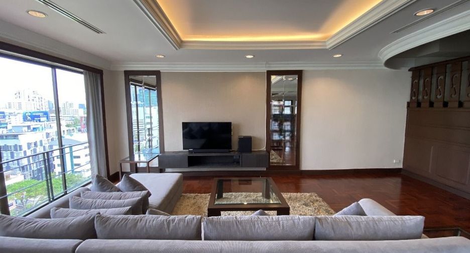 For rent 4 bedrooms condo in Pathum Wan, Bangkok