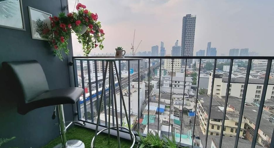 Wohnung zur Miete mit 2 Zimmer in Phra Khanong, Bangkok