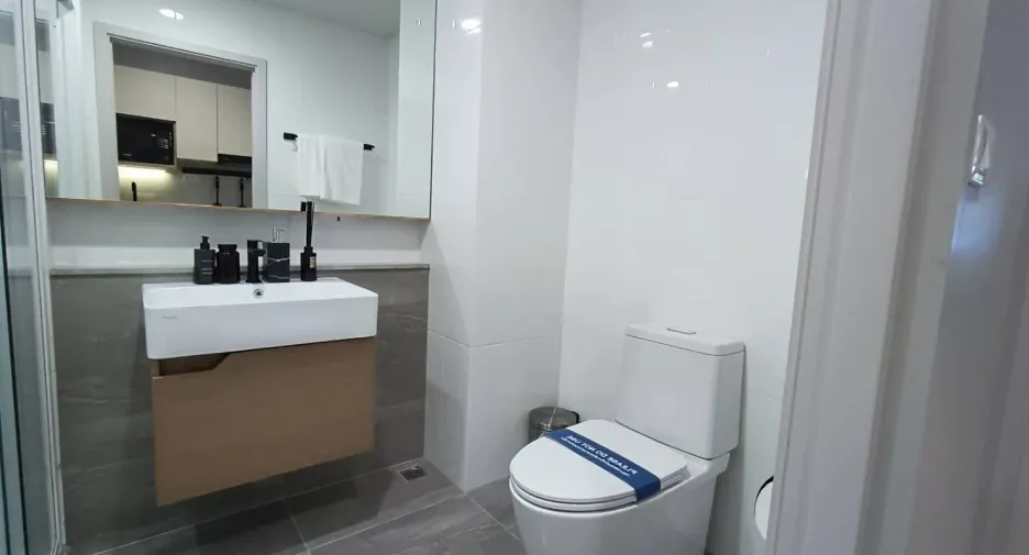 Wohnung zur Miete mit Studio in Khlong Toei, Bangkok
