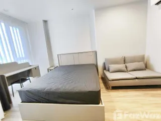 For rent スタジオ condo in Khlong Toei, Bangkok