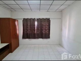 For rent 2 bedrooms townhouse in Bang Na, Bangkok