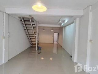 For rent 2 bedrooms townhouse in Bang Na, Bangkok