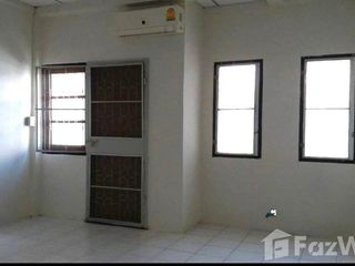 For rent 2 bedrooms townhouse in Bang Na, Bangkok