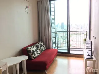 À louer 1 chambre condo à Phra Khanong, Bangkok