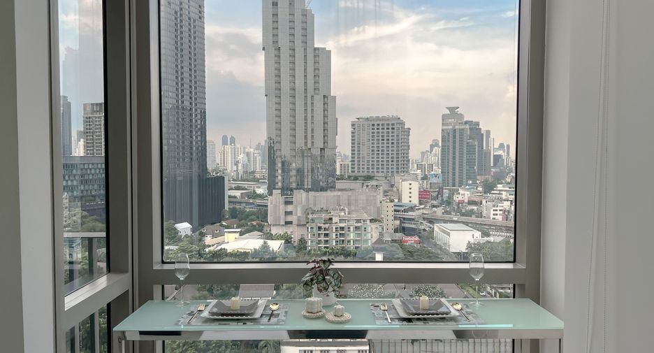 For rent 1 bed condo in Khlong Toei, Bangkok