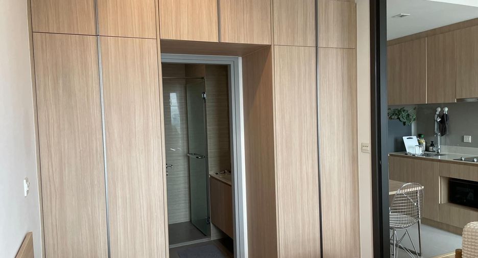 For rent 1 bed condo in Phaya Thai, Bangkok