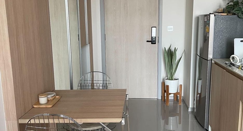 For rent 1 bed condo in Phaya Thai, Bangkok