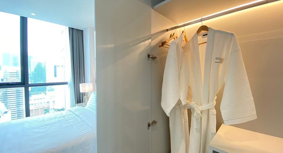 À louer 2 chambres condo à Sathon, Bangkok
