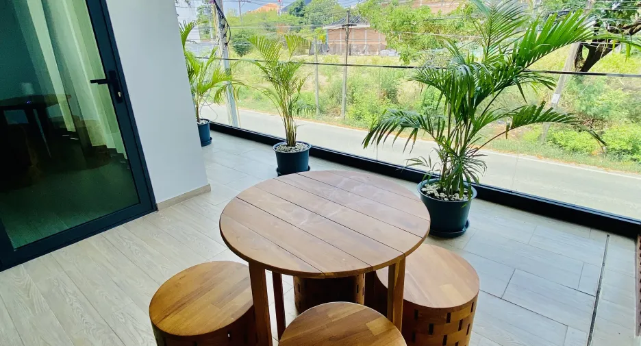 For rent 2 bedrooms apartment in Saphan Sung, Bangkok