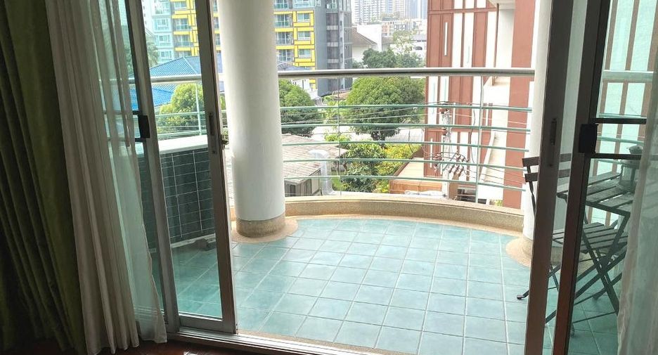 À louer 3 chambres condo à Watthana, Bangkok