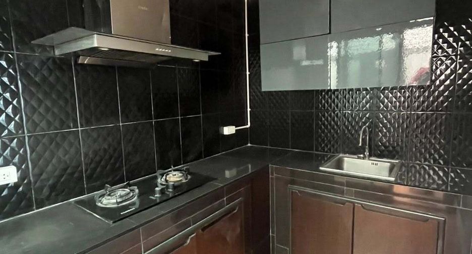 For rent 2 bedrooms townhouse in Min Buri, Bangkok