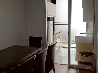 Condo en alquiler de 1 habitaciones en Phra Khanong, Bangkok