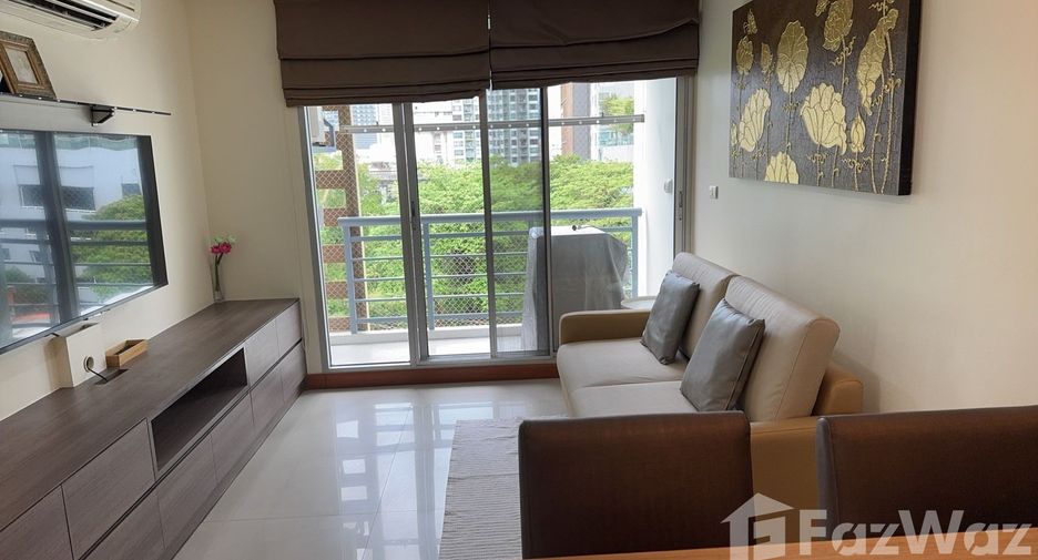 À louer 2 chambres condo à Phra Khanong, Bangkok