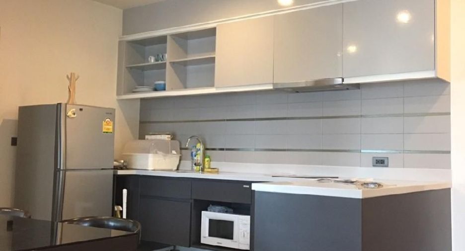 Condo en alquiler de 2 habitaciones en Khlong Toei, Bangkok