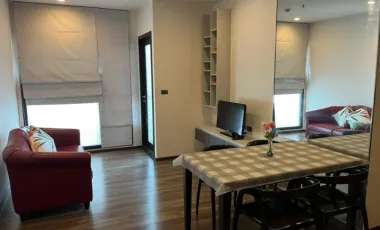 Condo en alquiler de 2 habitaciones en Khlong Toei, Bangkok