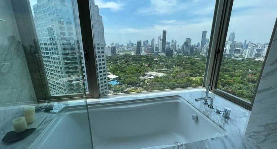 À louer 2 chambres condo à Sathon, Bangkok